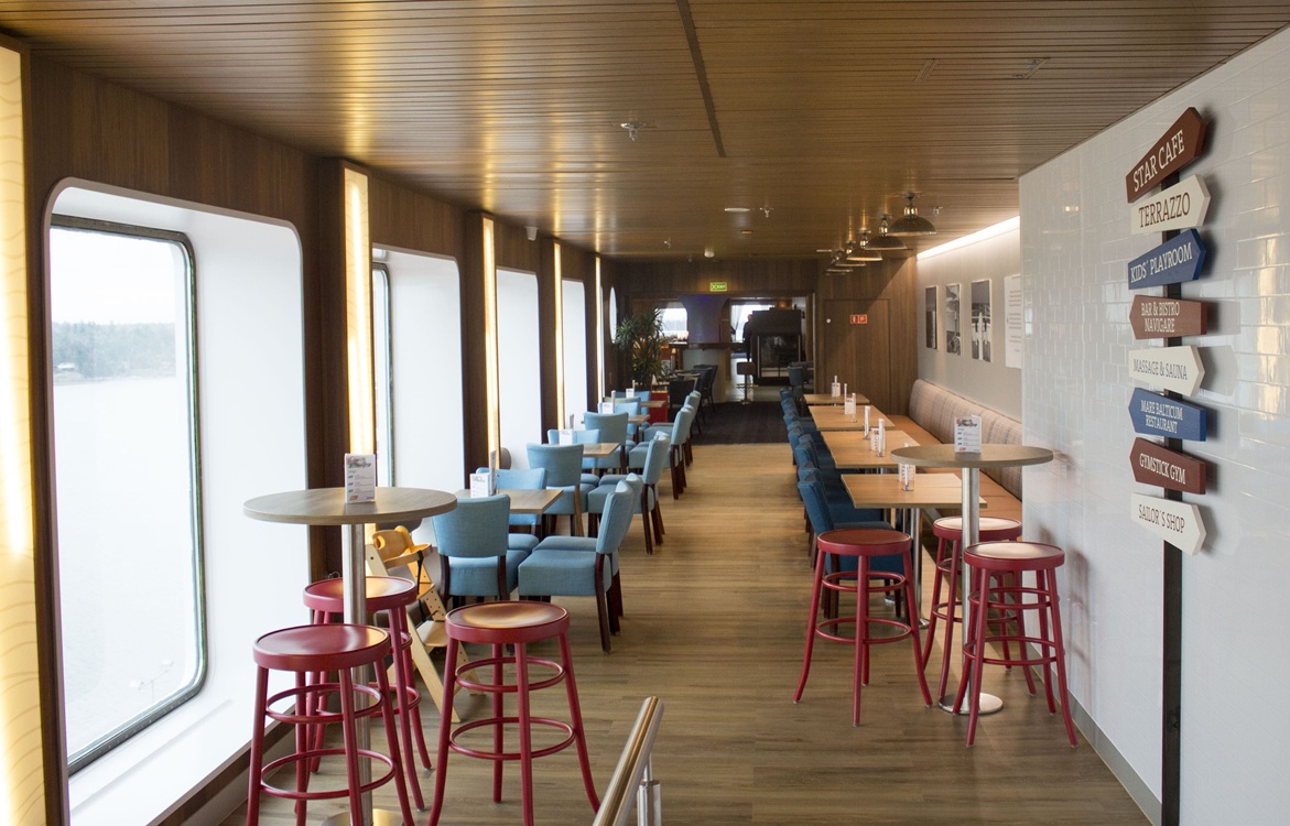 finnlines-star-class-cafe-sitting-area-1