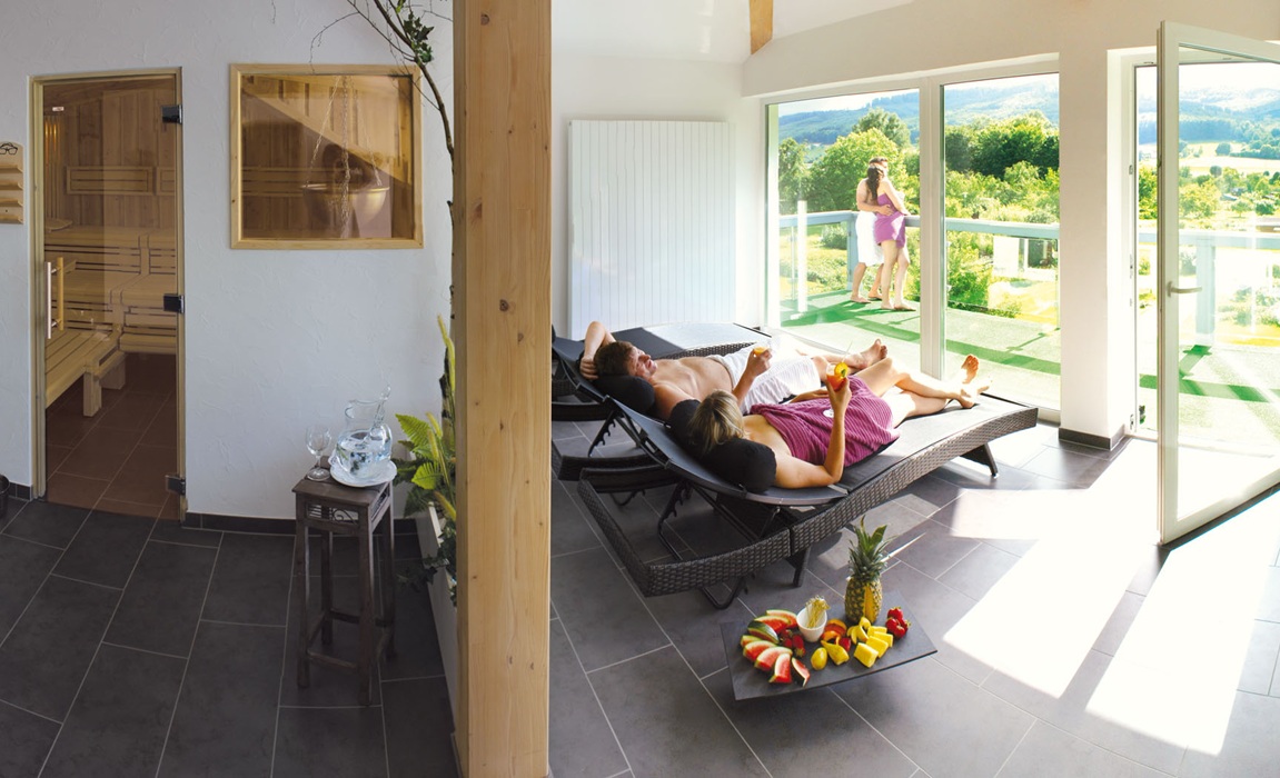 Kro2012hofWellness001pan