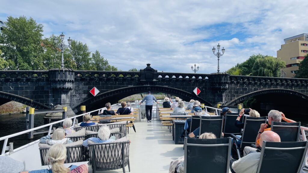 Berlin-2025-c-Bergedorfer-Schifffahrtslinie-2-1024x576